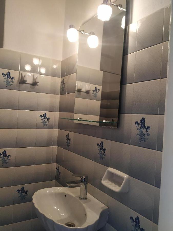 Lions 2 Studios & Apartments, Poros Island. Poros Town 外观 照片