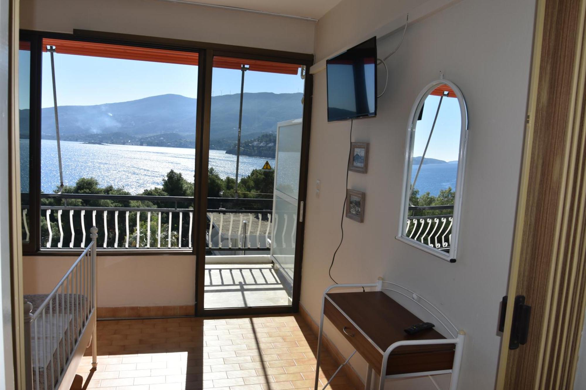 Lions 2 Studios & Apartments, Poros Island. Poros Town 外观 照片