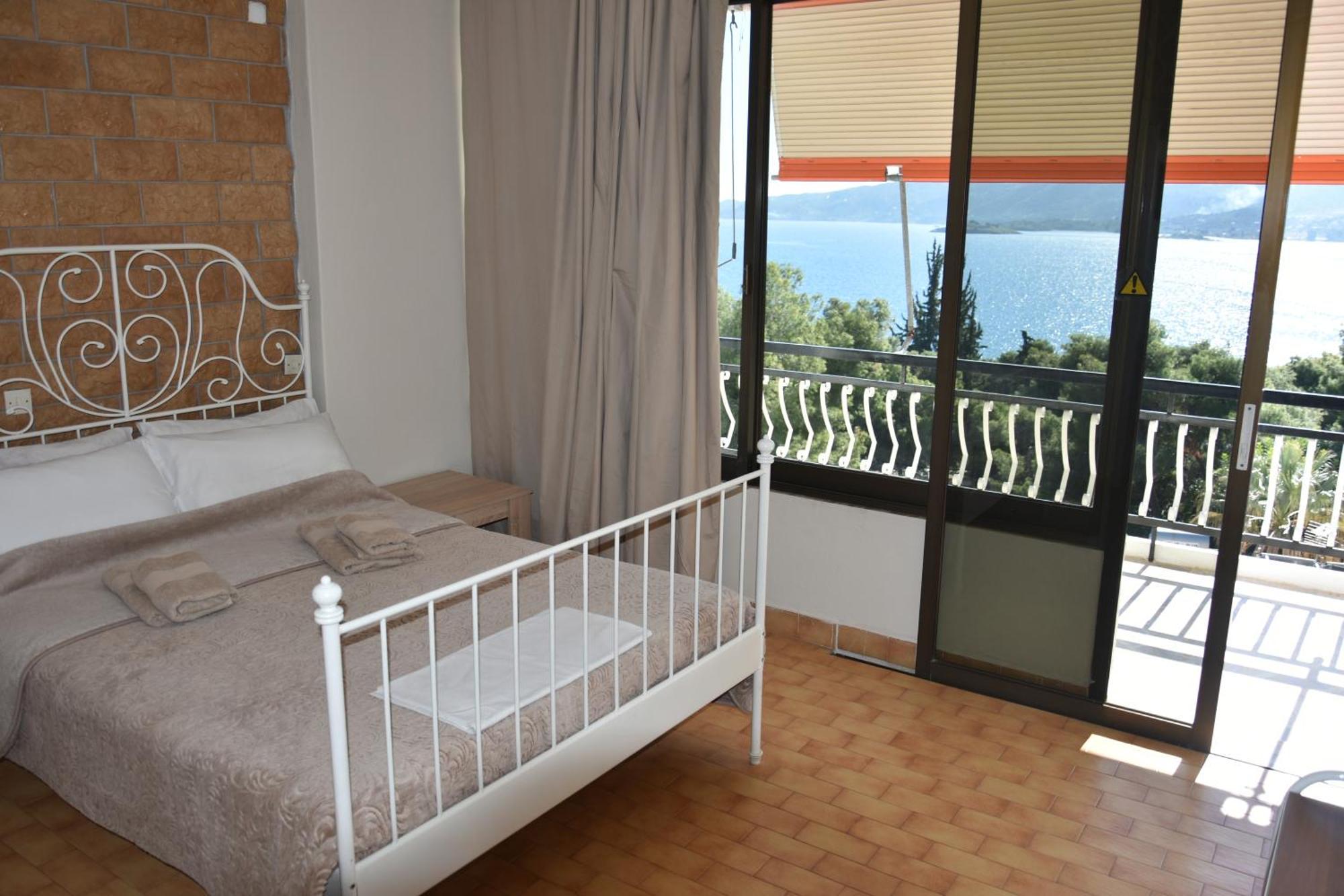 Lions 2 Studios & Apartments, Poros Island. Poros Town 外观 照片